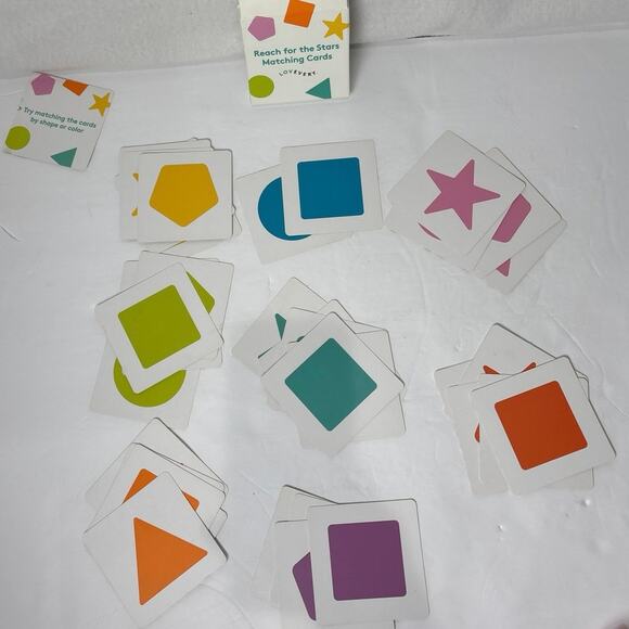 Lovevery Free Spirit Play Kit 34-36Mo Reach for the Stars Matching Cards Game - Picture 2 of 3
